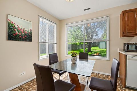Tiny photo for 43 Stonefield Drive, Glendale Heights, IL 60139 (MLS # 12694246)