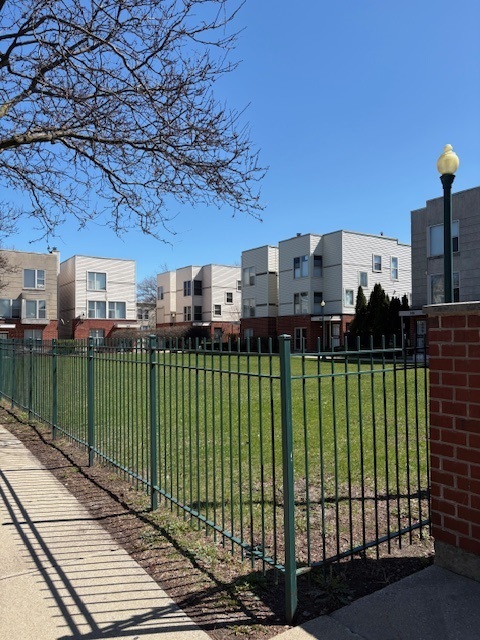 3439 W Lexington Street