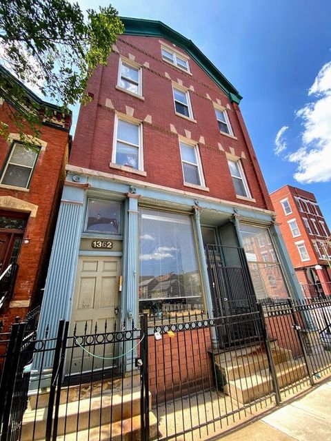 1362 N Bosworth Avenue B4 Chicago IL 60622
