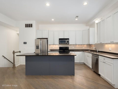 Tiny photo for 1761 W Morse Avenue #GS, Chicago, IL 60626 (MLS # 12712353)