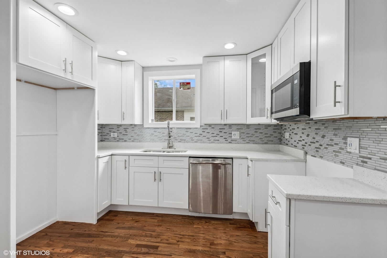 629 E 87th Place