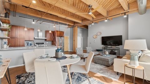 Tiny photo for 1040 W Adams Street #333, Chicago, IL 60607 (MLS # 12603056)