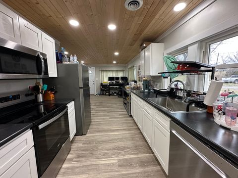 Tiny photo for 105 N Epperson Drive, Mcleansboro, IL 62859 (MLS # 12581471)