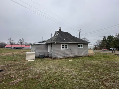 Tiny photo for 105 N Epperson Drive, Mcleansboro, IL 62859 (MLS # 12581471)