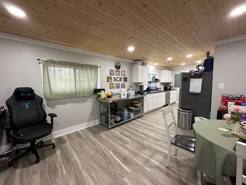 Tiny photo for 105 N Epperson Drive, Mcleansboro, IL 62859 (MLS # 12581471)