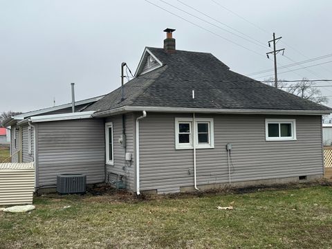 Tiny photo for 105 N Epperson Drive, Mcleansboro, IL 62859 (MLS # 12581471)