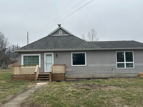 Tiny photo for 105 N Epperson Drive, Mcleansboro, IL 62859 (MLS # 12581471)