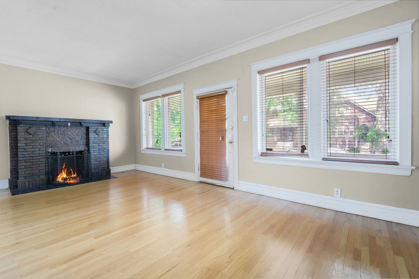 7545 S Ridgeland Avenue