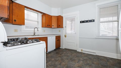 Tiny photo for 407 W Emerson Street, Bloomington, IL 61701 (MLS # 12572101)