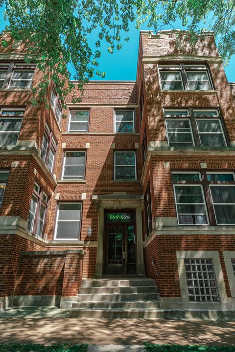 Photo of 5517 S UNIVERSITY Avenue #1, Chicago, IL 60637 (MLS # 12419266)