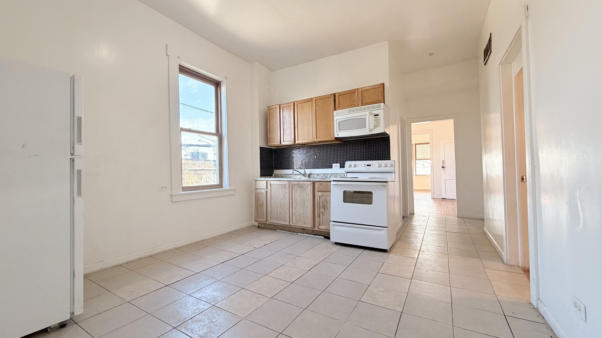 1142 N Monticello Avenue