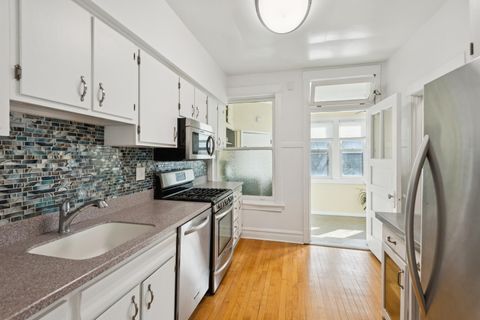 Tiny photo for 1467 W Catalpa Avenue #2W, Chicago, IL 60640 (MLS # 12595490)