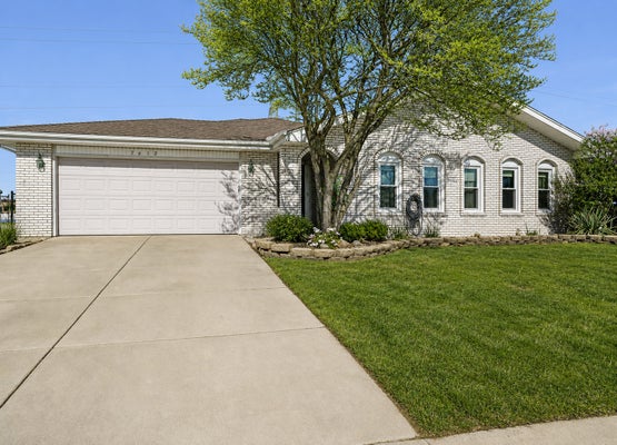 7612 WHEELER DR, ORLAND PARK, IL 60462 - Image 01ae65c85efb6b4e5c80fbf0ac332689/2928505160