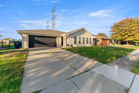 Tiny photo for 7612 Wheeler Drive, Orland Park, IL 60462 (MLS # 12772015)
