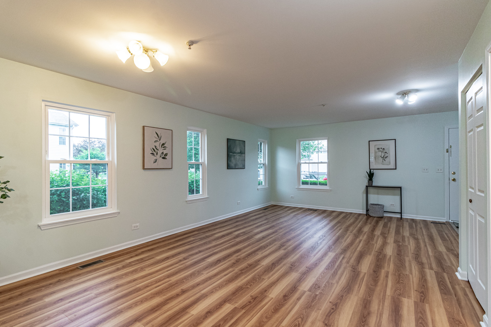 1230 Orleans Drive
