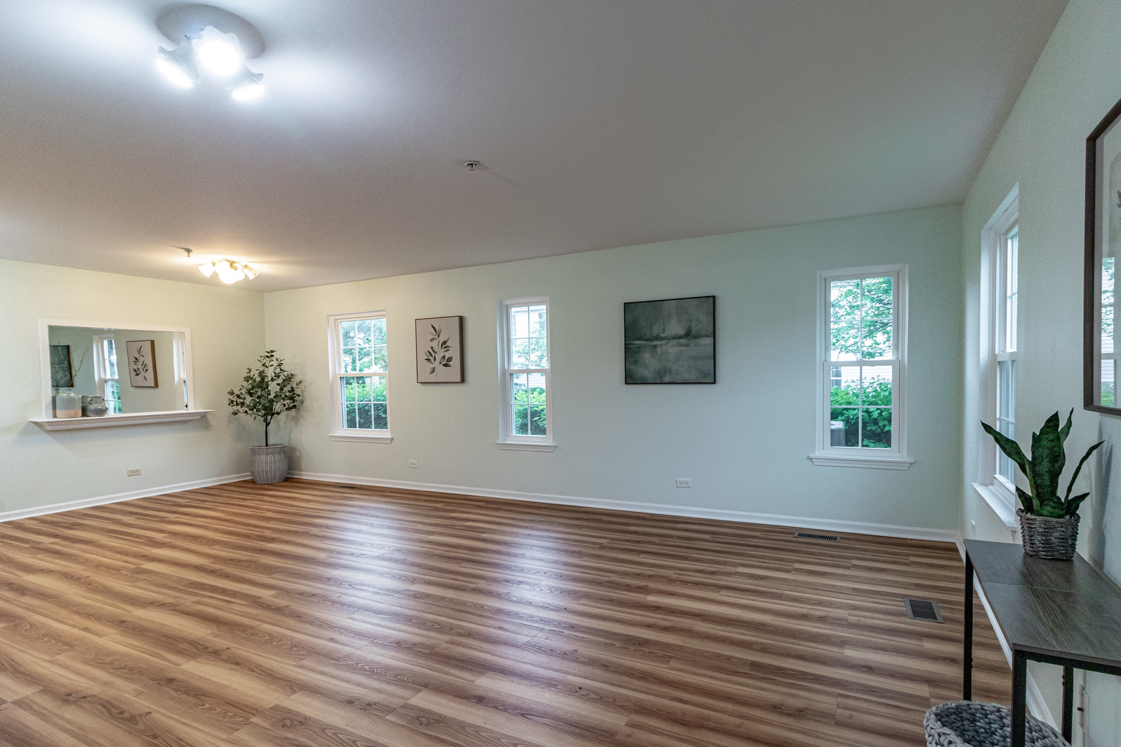 1230 Orleans Drive
