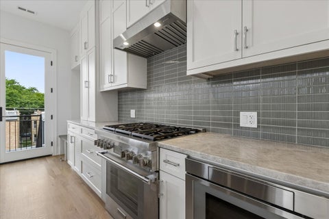 Tiny photo for 3820 N Damen Avenue #2, Chicago, IL 60618 (MLS # 12709895)