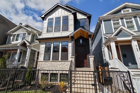 4156 N Leavitt Street Chicago IL 60618
