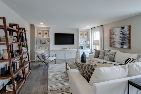 Tiny photo for 428 Collingwood Road, South Elgin, IL 60177 (MLS # 12453626)