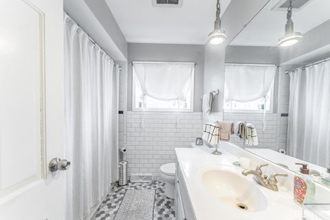 Tiny photo for 10908 S Kilbourn Avenue, Oak Lawn, IL 60453 (MLS # 12601851)