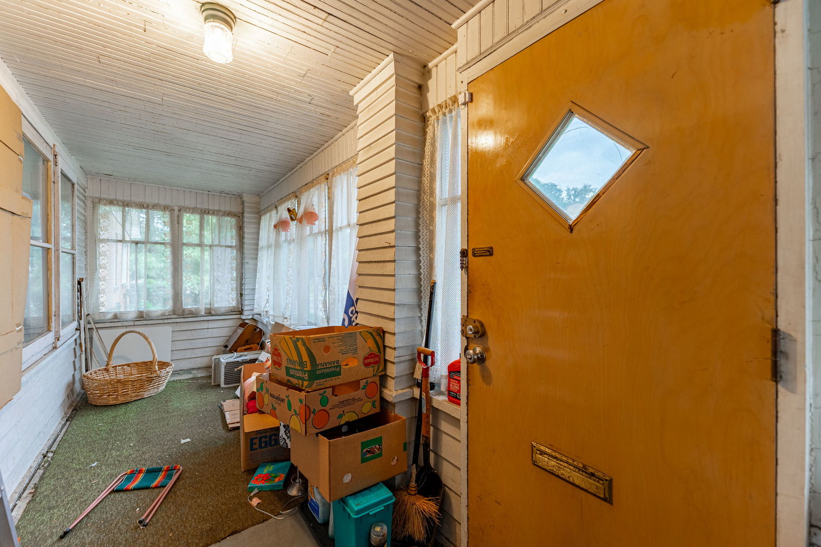 4953 W Drummond Place