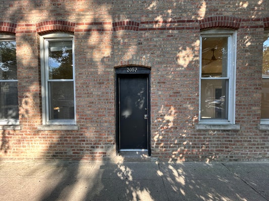 2057 W ROSCOE ST # 1R, CHICAGO, IL 60618 - Image 01b8eccc9ea8ae01d9d2f6d793946c21/1505843343
