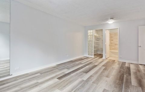 Tiny photo for 801 S Plymouth Court #615, Chicago, IL 60605 (MLS # 12597556)