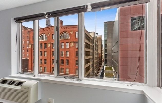 801 S Plymouth Court 615