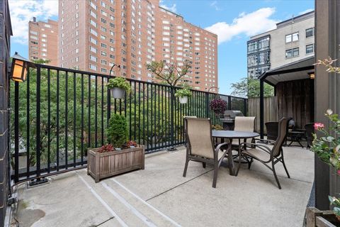 Tiny photo for 1310 N Ritchie Court #3A, Chicago, IL 60610 (MLS # 12573384)