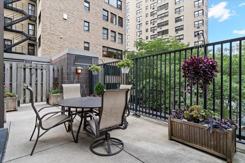 Tiny photo for 1310 N Ritchie Court #3A, Chicago, IL 60610 (MLS # 12573384)
