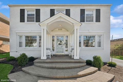 228 E May Street Elmhurst IL 60126