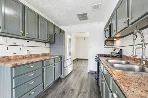 Tiny photo for 191 Ashland Avenue, Des Plaines, IL 60016 (MLS # 12558454)