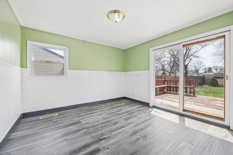 Tiny photo for 191 Ashland Avenue, Des Plaines, IL 60016 (MLS # 12558454)
