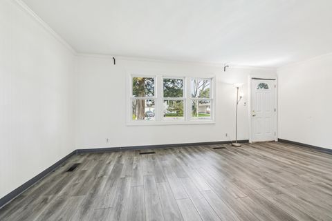 Tiny photo for 191 Ashland Avenue, Des Plaines, IL 60016 (MLS # 12558454)