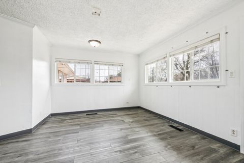 Tiny photo for 191 Ashland Avenue, Des Plaines, IL 60016 (MLS # 12558454)