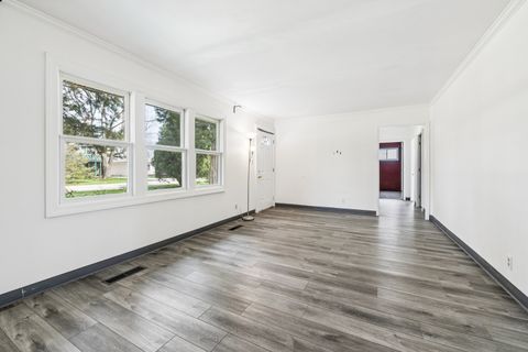 Tiny photo for 191 Ashland Avenue, Des Plaines, IL 60016 (MLS # 12558454)