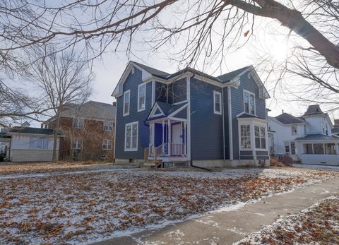 Tiny photo for 709 Pennsylvania Avenue, Mendota, IL 61342 (MLS # 12556291)