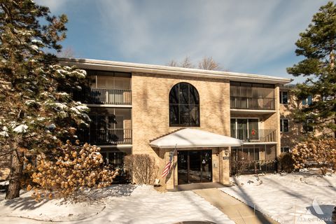 Photo of Crestwood, IL 60418 (MLS # 12530525)