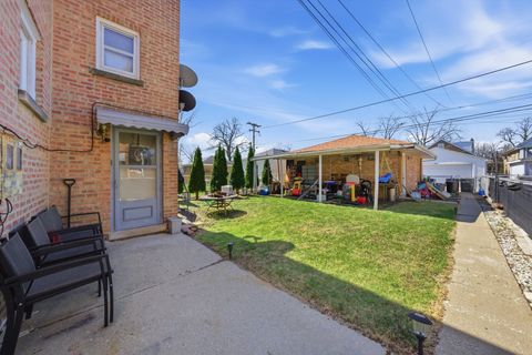 Tiny photo for 3728 Grove Avenue, Berwyn, IL 60402 (MLS # 12620260)