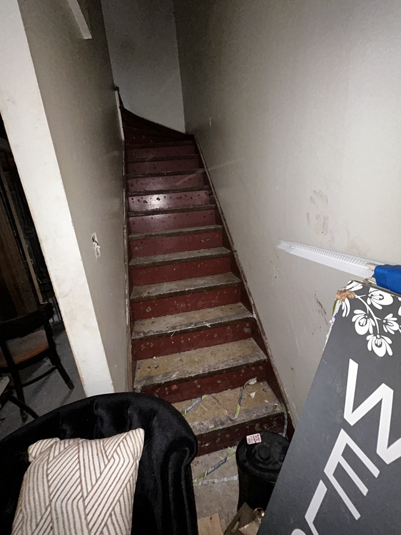 1142 E 81st Street C