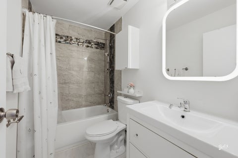 Tiny photo for 686 MALLARD Lane, Deerfield, IL 60015 (MLS # 12693697)