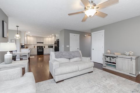 Tiny photo for 3304 Barrington Road, Bloomington, IL 61704 (MLS # 12582170)