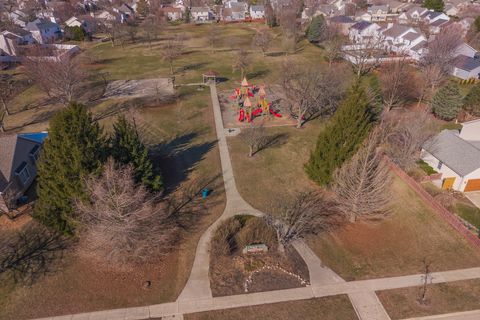 Tiny photo for 3304 Barrington Road, Bloomington, IL 61704 (MLS # 12582170)