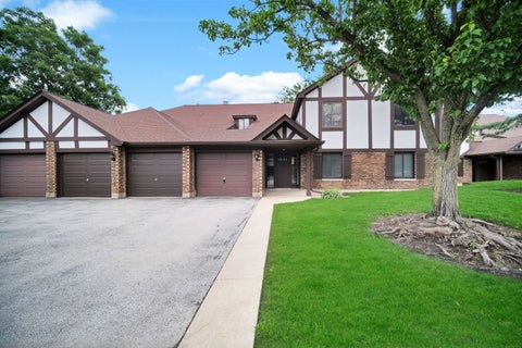 Photo of 1651 Dover Court #A, Wheaton, IL 60189 (MLS # 12709037)