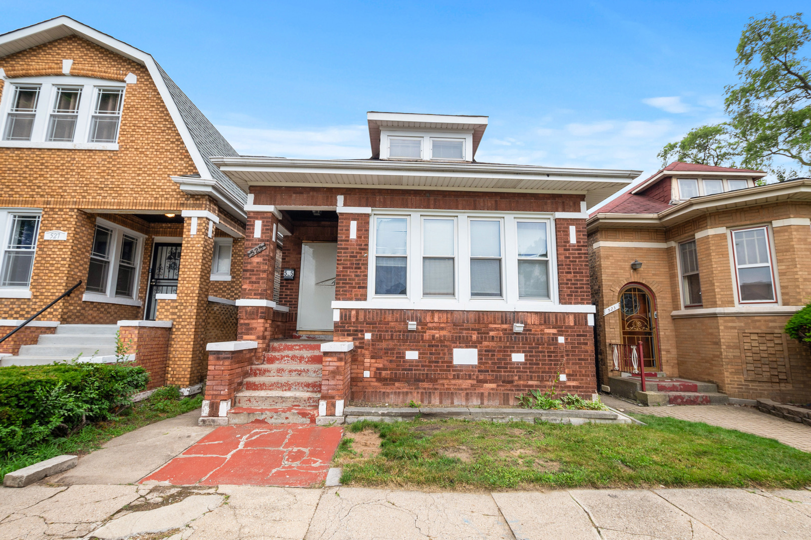 525 E 87th Place