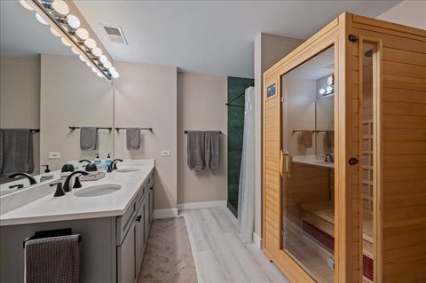 Tiny photo for 811 W 15th Place #708, Chicago, IL 60608 (MLS # 12511354)