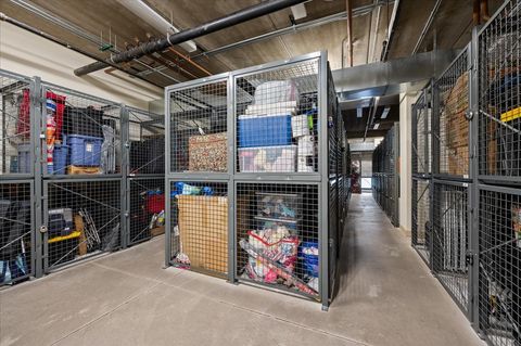 Tiny photo for 811 W 15th Place #708, Chicago, IL 60608 (MLS # 12511354)