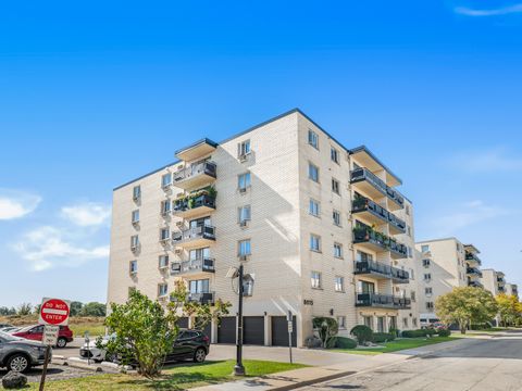 Tiny photo for 8015 W O'connor Drive #4B, River Grove, IL 60171 (MLS # 12490284)