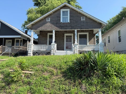 Photo of 3325 7 1/2 Avenue, Rock Island, IL 61201 (MLS # 12708828)