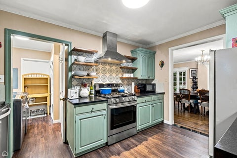 Tiny photo for 901 Cherokee Road, Wilmette, IL 60091 (MLS # 12732318)